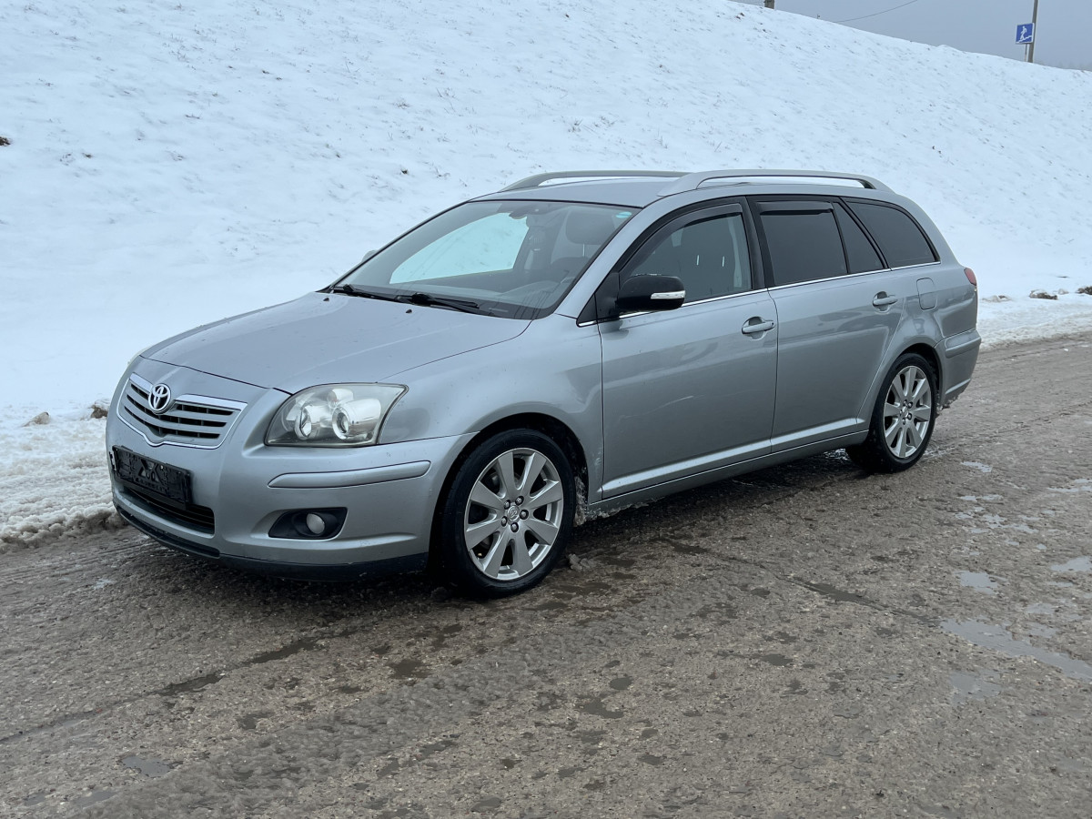 Toyota Avensis 2.0 D4D - Carlot